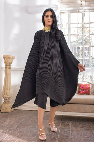 Roxene Crystals, Pearls And Kora Poncho