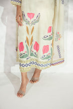 Load image into Gallery viewer, Sahiba
