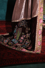 Load image into Gallery viewer, Selia
