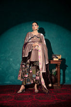 Load image into Gallery viewer, Selina
