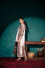 Load image into Gallery viewer, Selina
