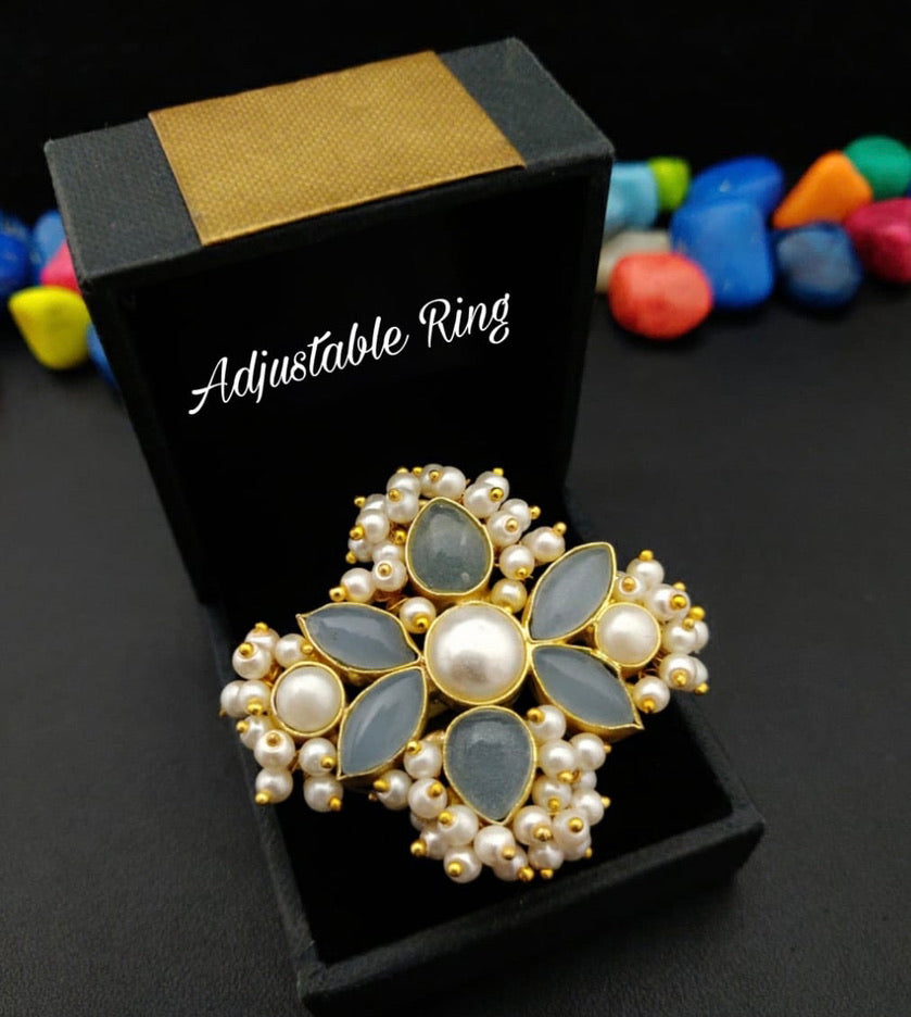 Grey Flower Gajra Ring With Pearls