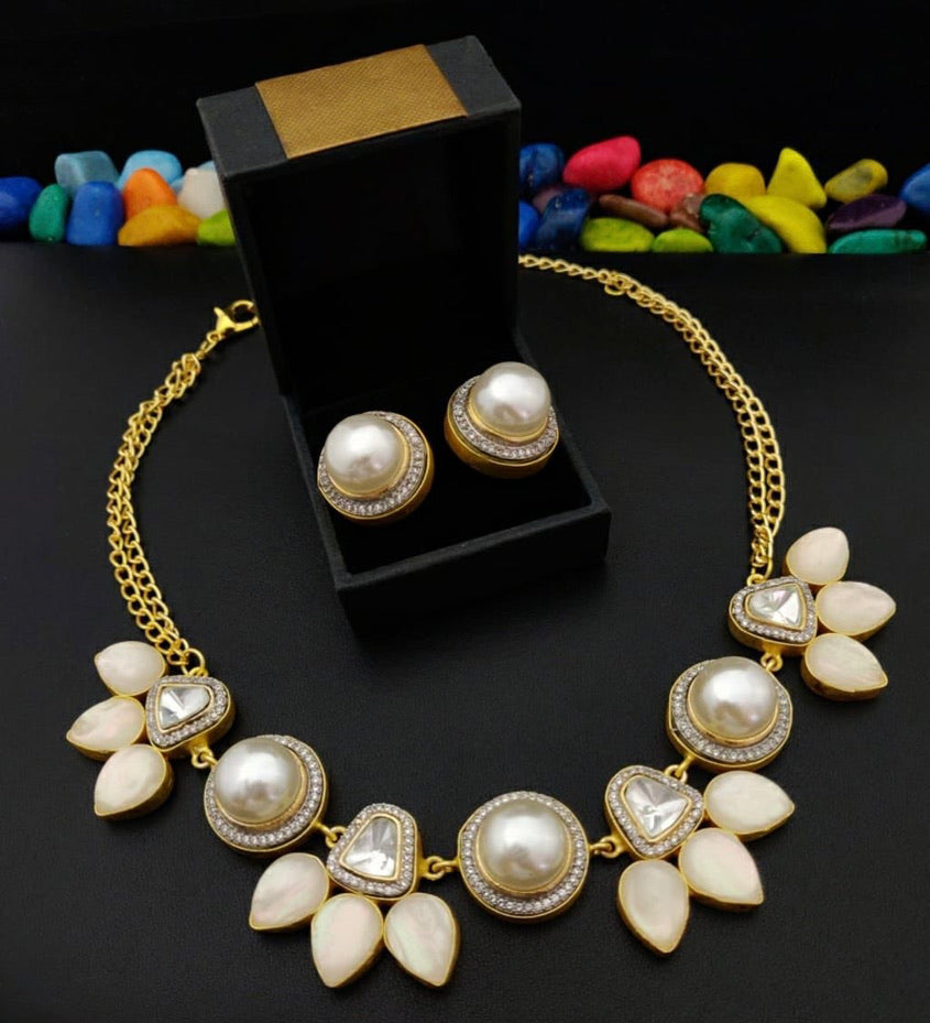 White Pearl And Stone Set