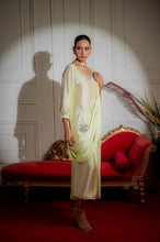 Load image into Gallery viewer, Hareem
