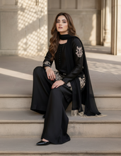 Load image into Gallery viewer, Black Aura
