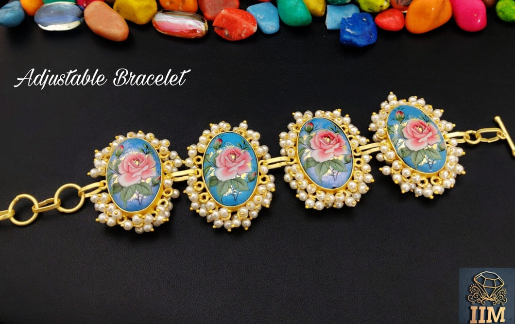 Floral Design Bracelet