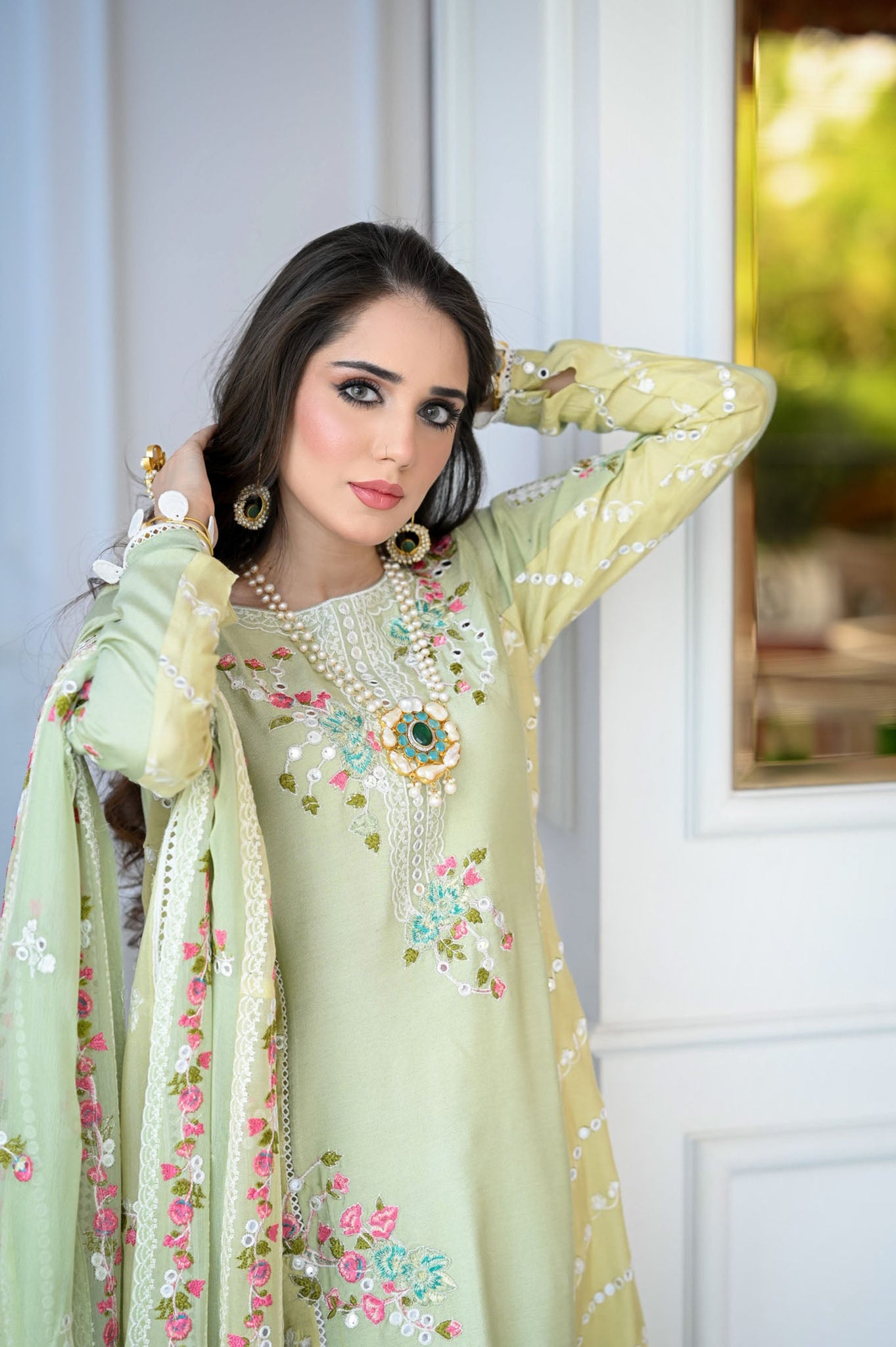 Faye Feminine Style, Playful Designs, Affordable Fashion Faye Feminine Style, Playful Designs, Affordable Fashion